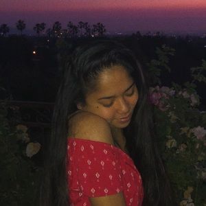 Meet your Posher, Kayla